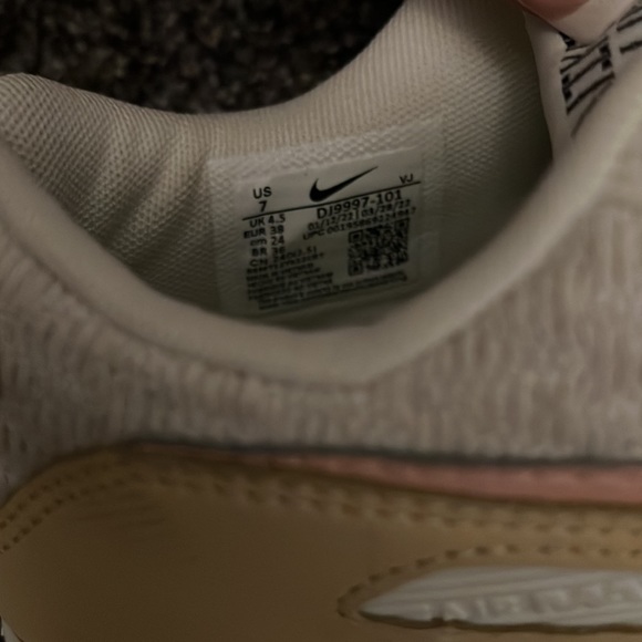 - Nike Air Max size 7 - Picture 7 of 9